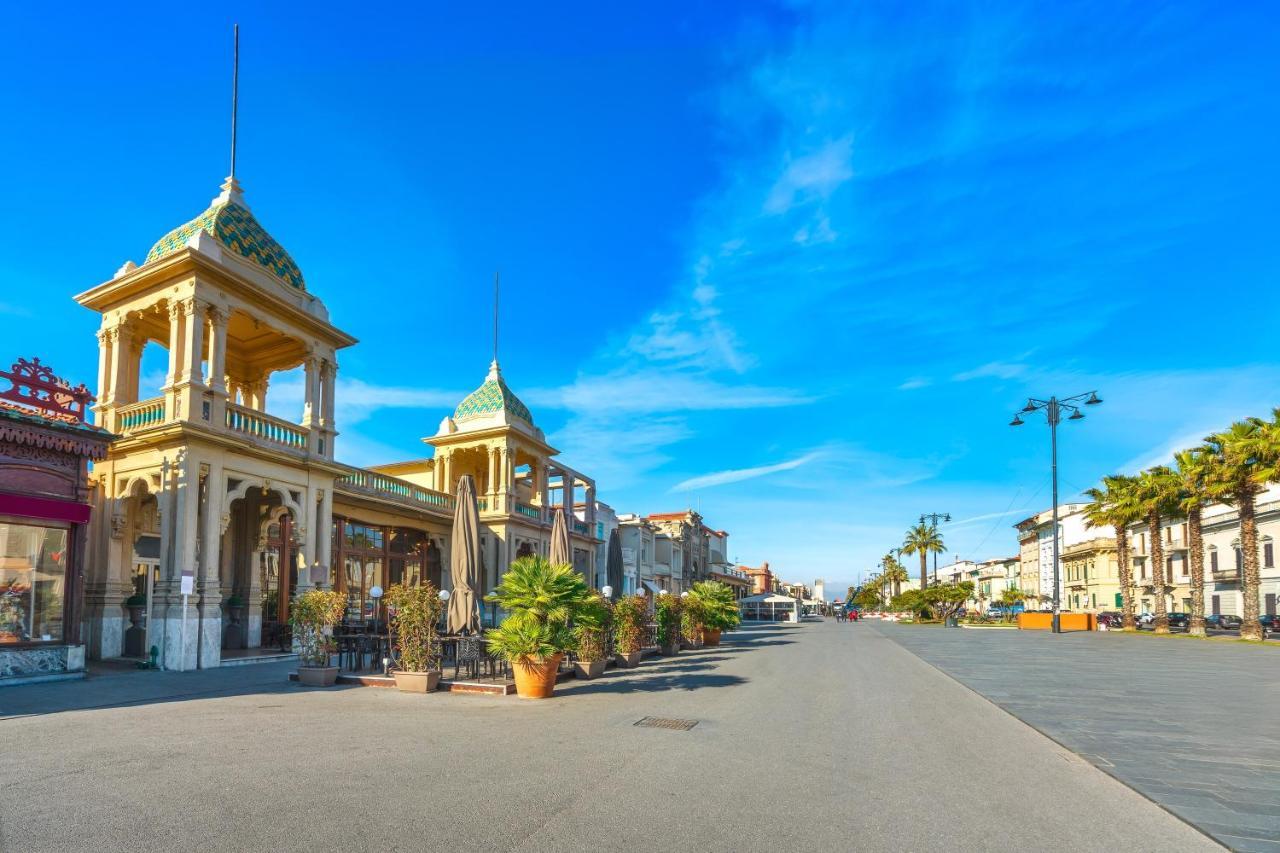 La Suite 2 Ondina Viareggio 200M From Sea - Happy Rentals Exterior foto